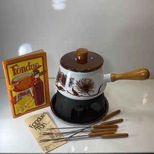 Fondue - porcelain/enamel Delicate Flower Fun Retro Set